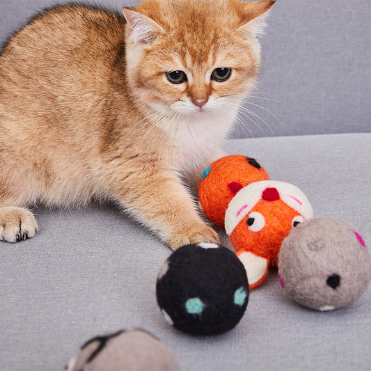 Colorful Felt Stretch Ball Cat Toy 