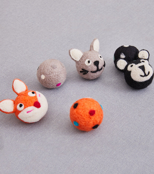 Colorful Felt Stretch Ball Cat Toy 